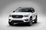 2019 Volvo XC40 T5 R-Design AWD in Crystal White Metallic - Static Front Left View